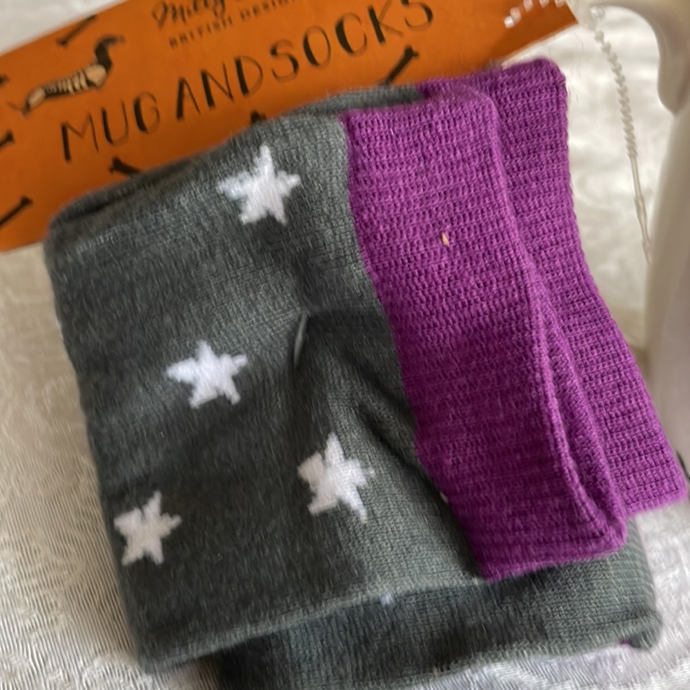Dachshund Halloween mug with socks - Picture 4 of 9